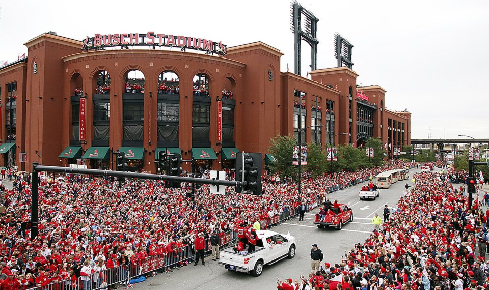 A House Divided: Cardinals, Cubs fans pack Busch Stadium this weekend 